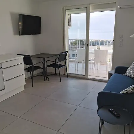 Baie Des Anges Vue Sur Mer, Garage *